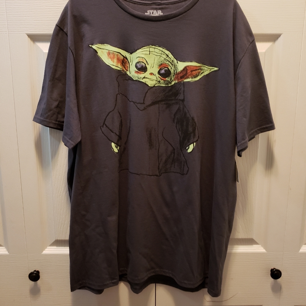 Star Wars Baby Yoda Men's‎ Short Sleeve T-Shirt Size 2XL.